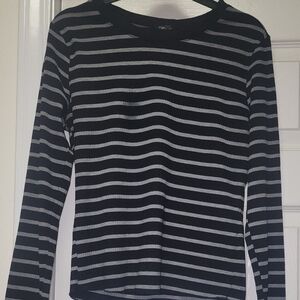 Women's Medium Sized Black & White Striped Long Sleeved Shirt..